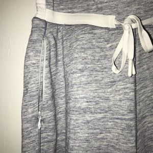 Lululemon Joggers Women’s Size 4